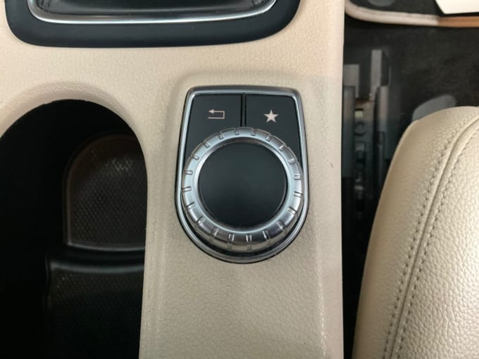 2025 Mercedes-benz 180