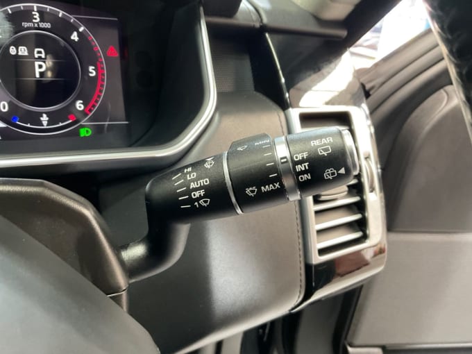 2025 Land Rover Range Rover