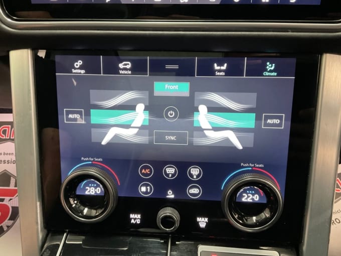 2025 Land Rover Range Rover