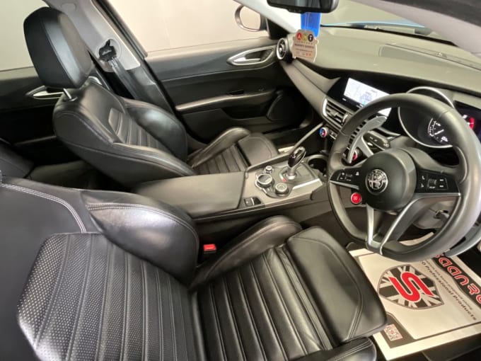 2025 Alfa Romeo Giulia