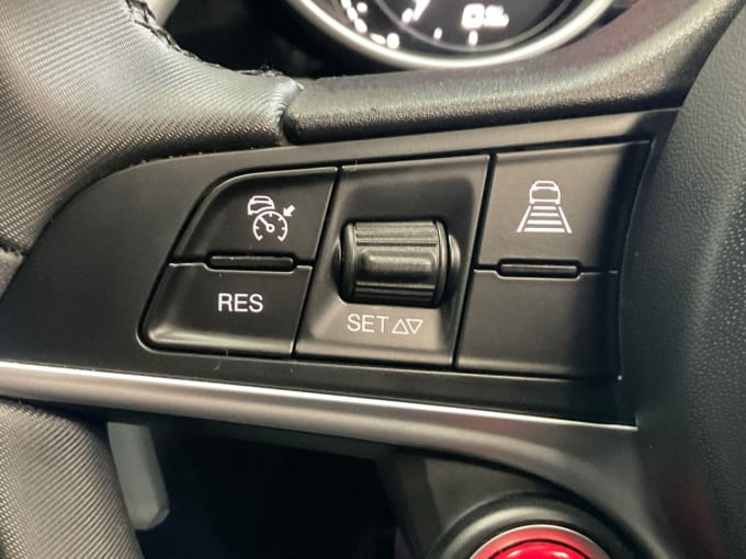 2025 Alfa Romeo Giulia