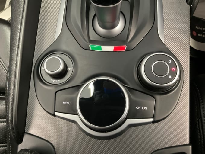 2025 Alfa Romeo Giulia