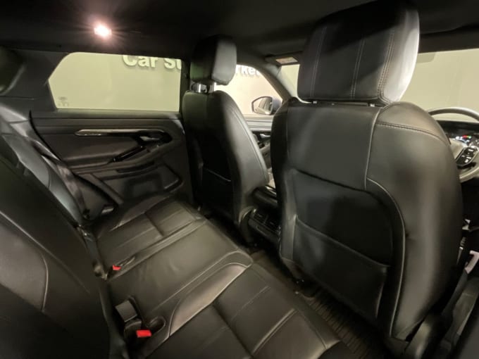 2025 Land Rover Range Rover Evoque