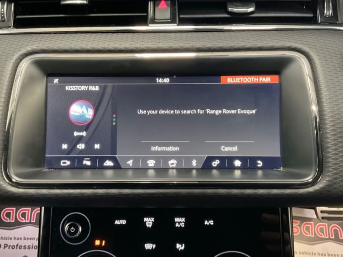 2025 Land Rover Range Rover Evoque