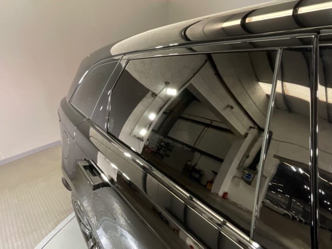 2025 Land Rover Range Rover Velar