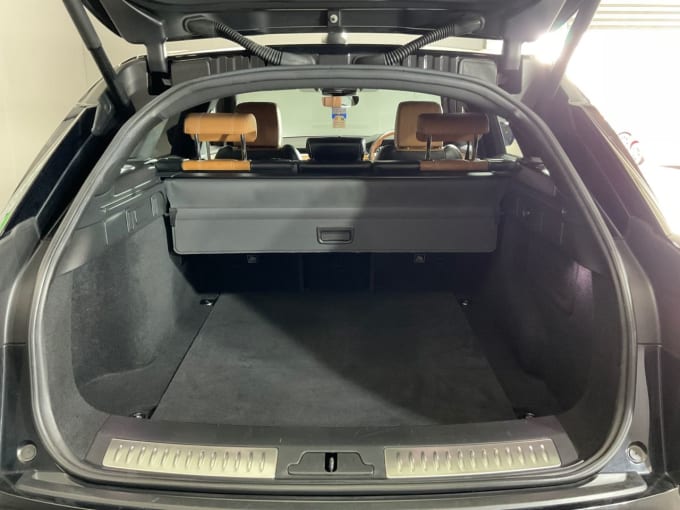 2025 Land Rover Range Rover Velar
