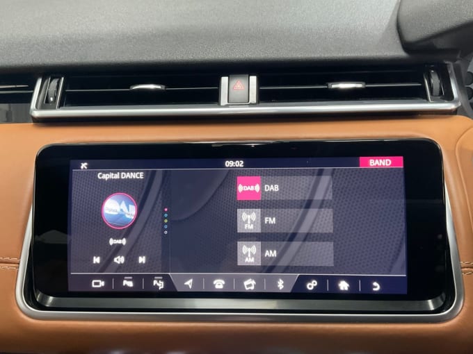 2025 Land Rover Range Rover Velar