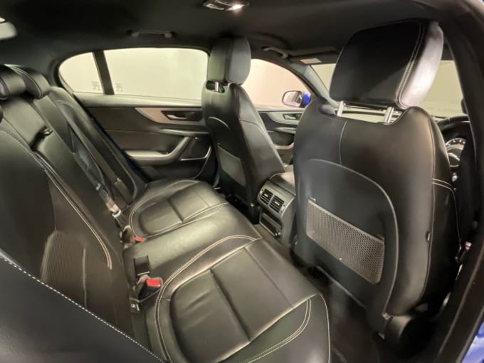 2020 Jaguar Xe