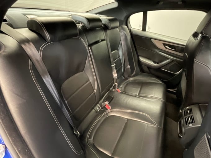 2020 Jaguar Xe