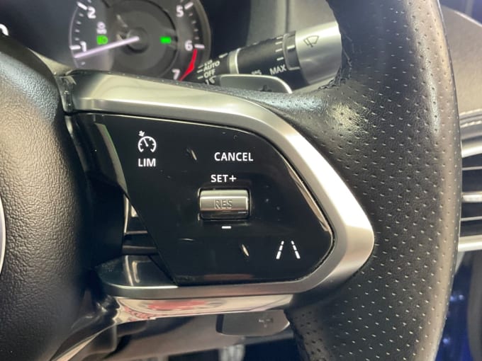 2020 Jaguar Xe
