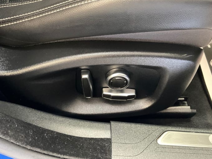 2020 Jaguar Xe