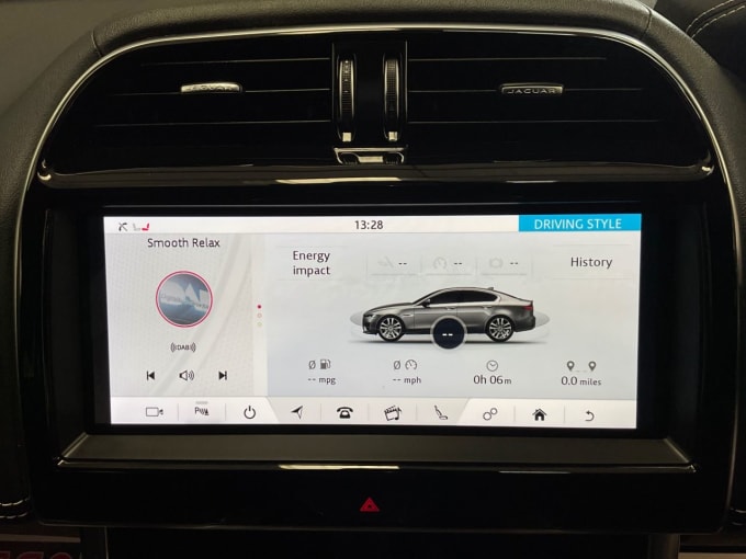 2020 Jaguar Xe
