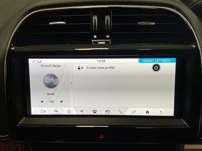 2020 Jaguar Xe