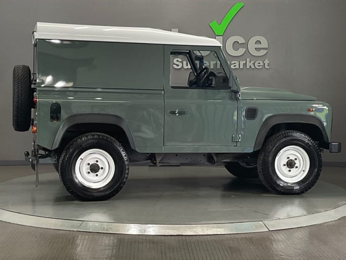 2025 Land Rover Defender