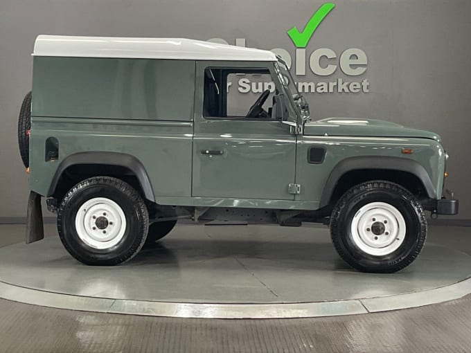 2025 Land Rover Defender