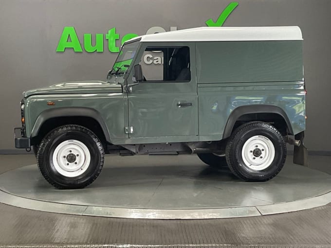 2025 Land Rover Defender
