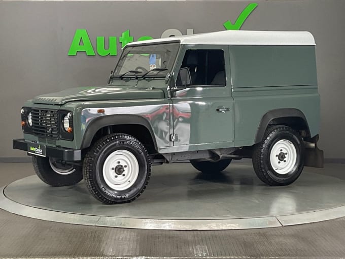 2025 Land Rover Defender
