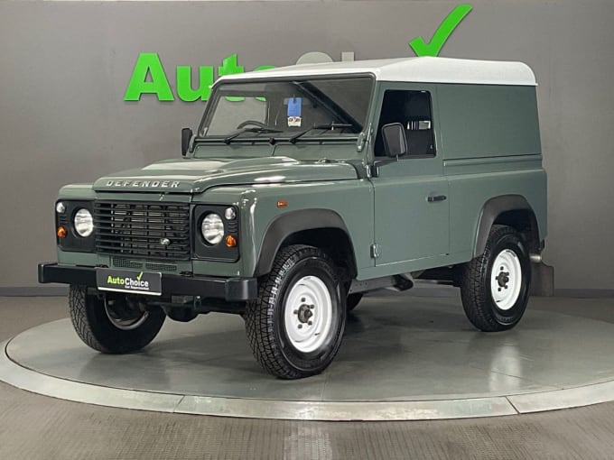 2025 Land Rover Defender