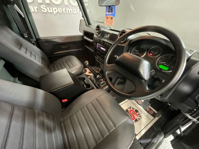 2025 Land Rover Defender