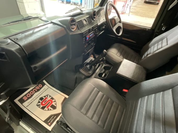 2025 Land Rover Defender