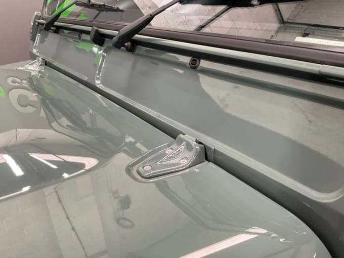 2025 Land Rover Defender