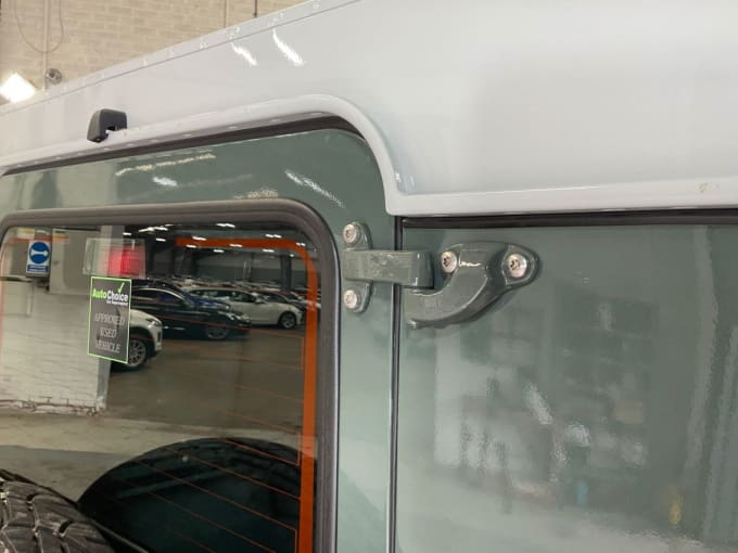 2025 Land Rover Defender