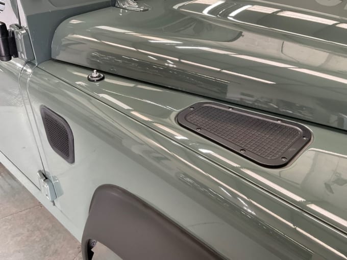 2025 Land Rover Defender