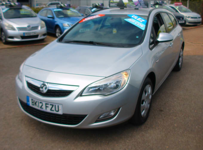 2025 Vauxhall Astra