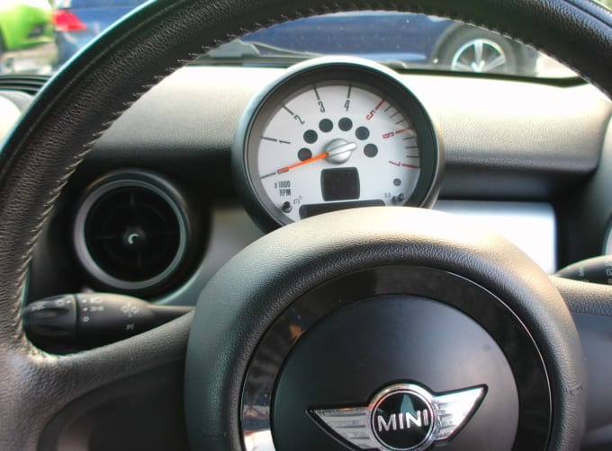 2025 Mini Hatch