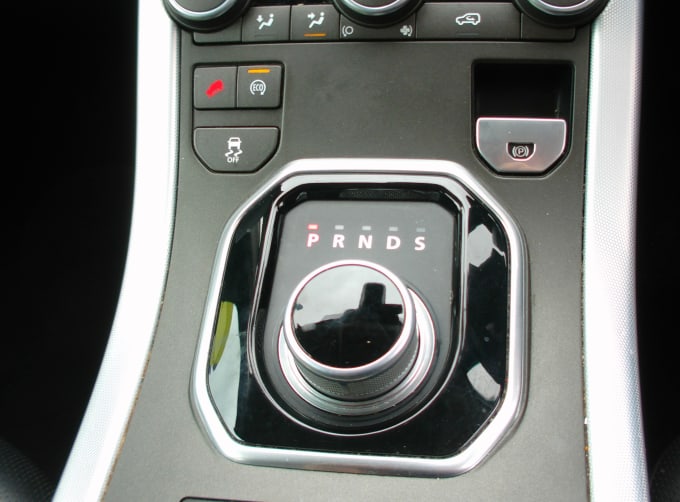 2025 Land Rover Range Rover Evoque