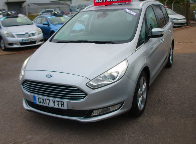 2025 Ford Galaxy