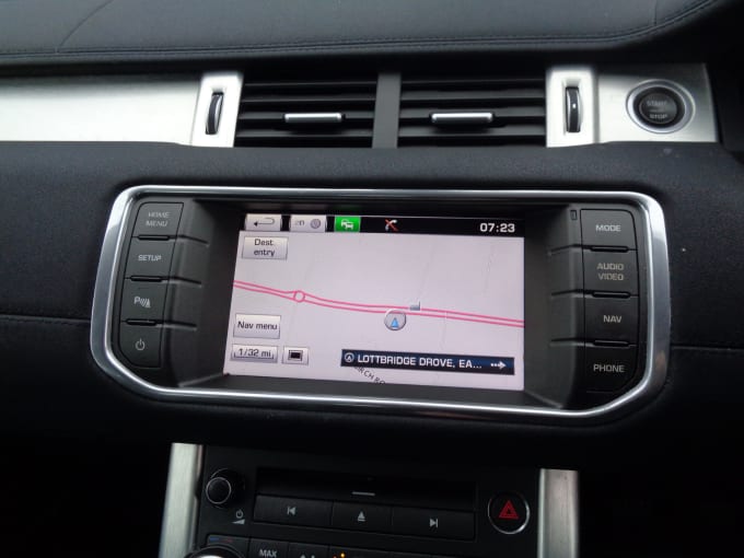2025 Land Rover Range Rover Evoque