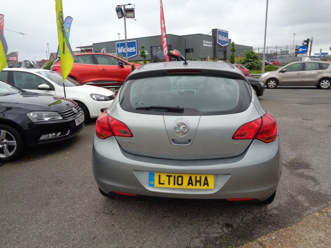 2010 Vauxhall Astra