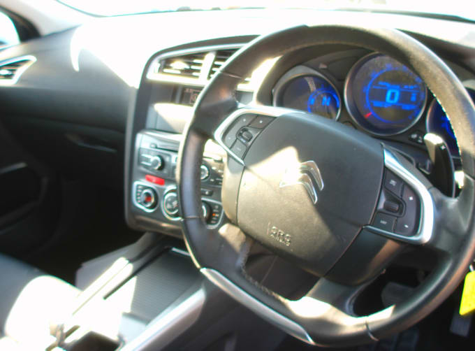 2025 Citroen C4