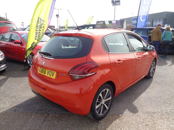 2025 Peugeot 208