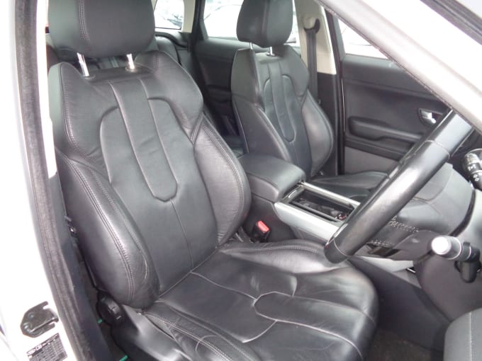 2025 Land Rover Range Rover Evoque