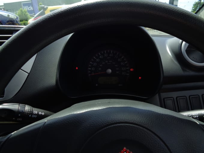 2025 Suzuki Alto