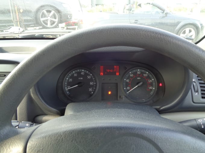 2004 Renault Clio