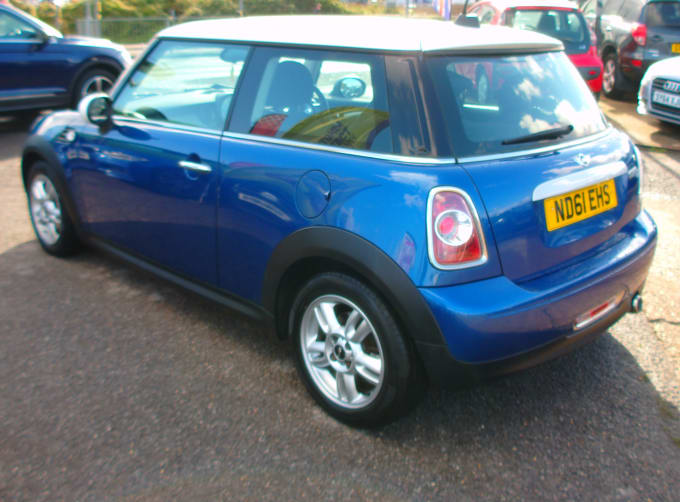 2025 Mini Hatch