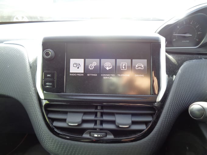 2025 Peugeot 208