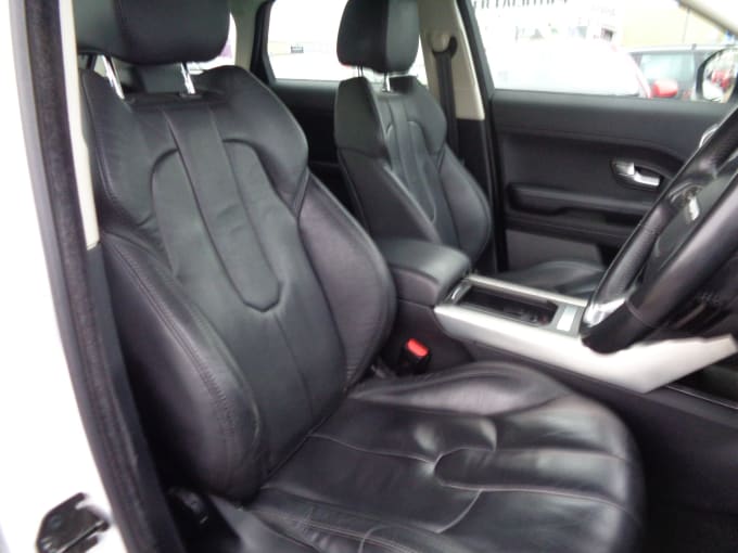 2025 Land Rover Range Rover Evoque