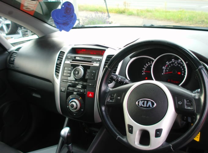2025 Kia Venga