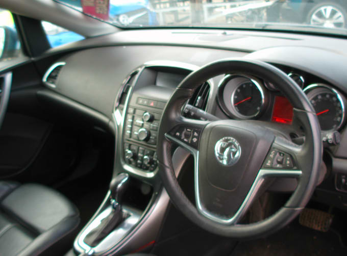 2025 Vauxhall Astra