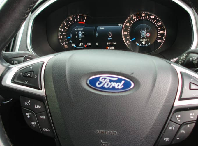 2025 Ford Galaxy