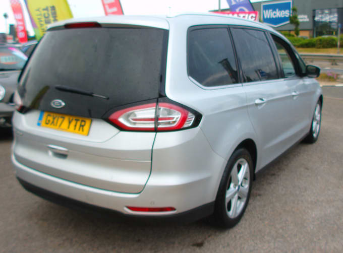 2025 Ford Galaxy