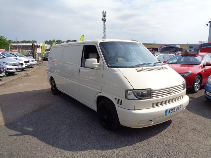 2025 Volkswagen Transporter