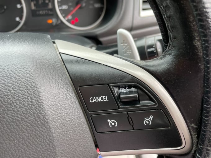 2025 Mitsubishi L200