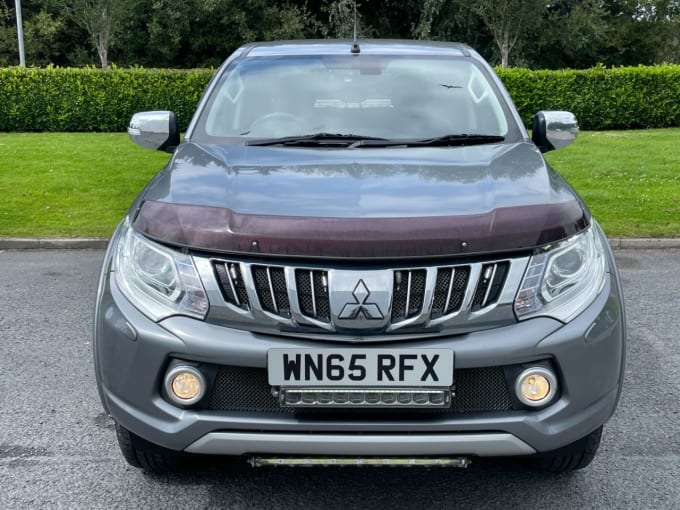 2025 Mitsubishi L200