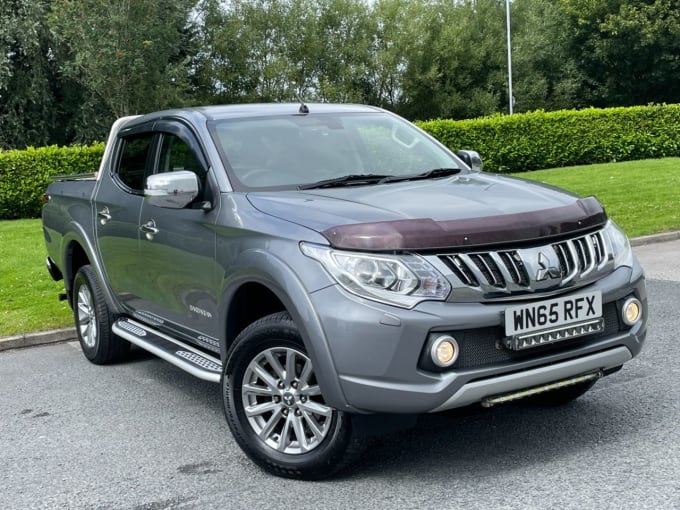 2025 Mitsubishi L200