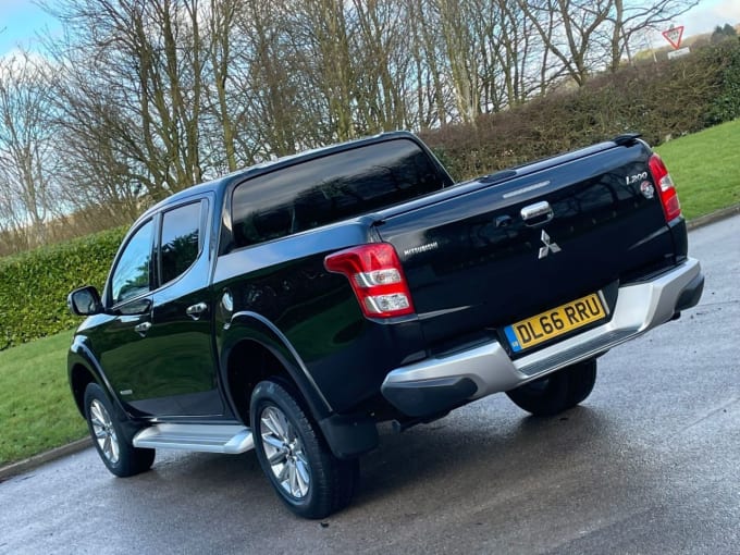 2017 Mitsubishi L200